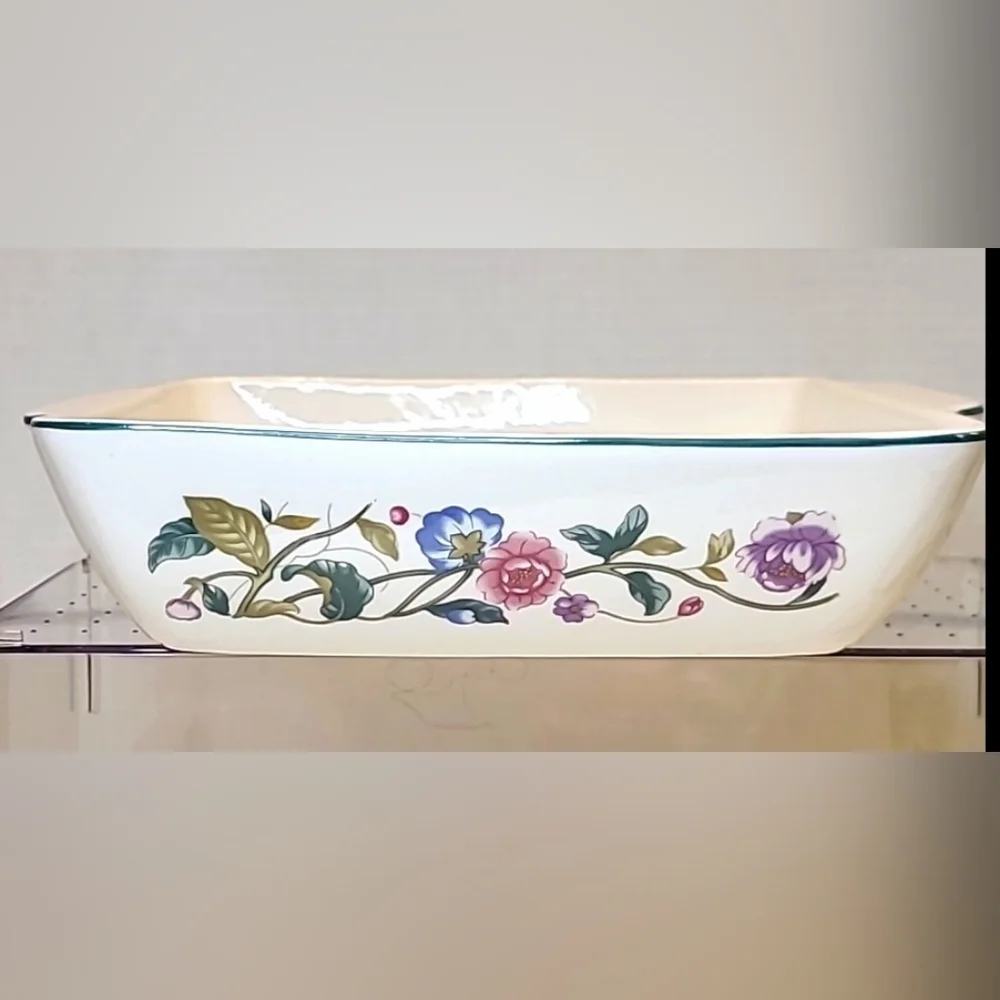 Floral Vintage 80's Bakeware dish